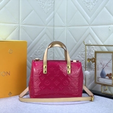 Louis Vuitton Shopping Bags